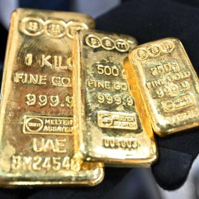 "الخوف من ضياع الفرصة" يدفع الذهب لمستويات تاريخية