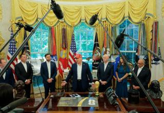 "أغرب ضيف" في قمة شرم الشيخ للسلام.. من هو؟