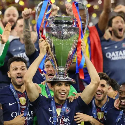 "حكيمي" ثاني أكثر لاعب إفريقي تتويجا بلقب الأبطال