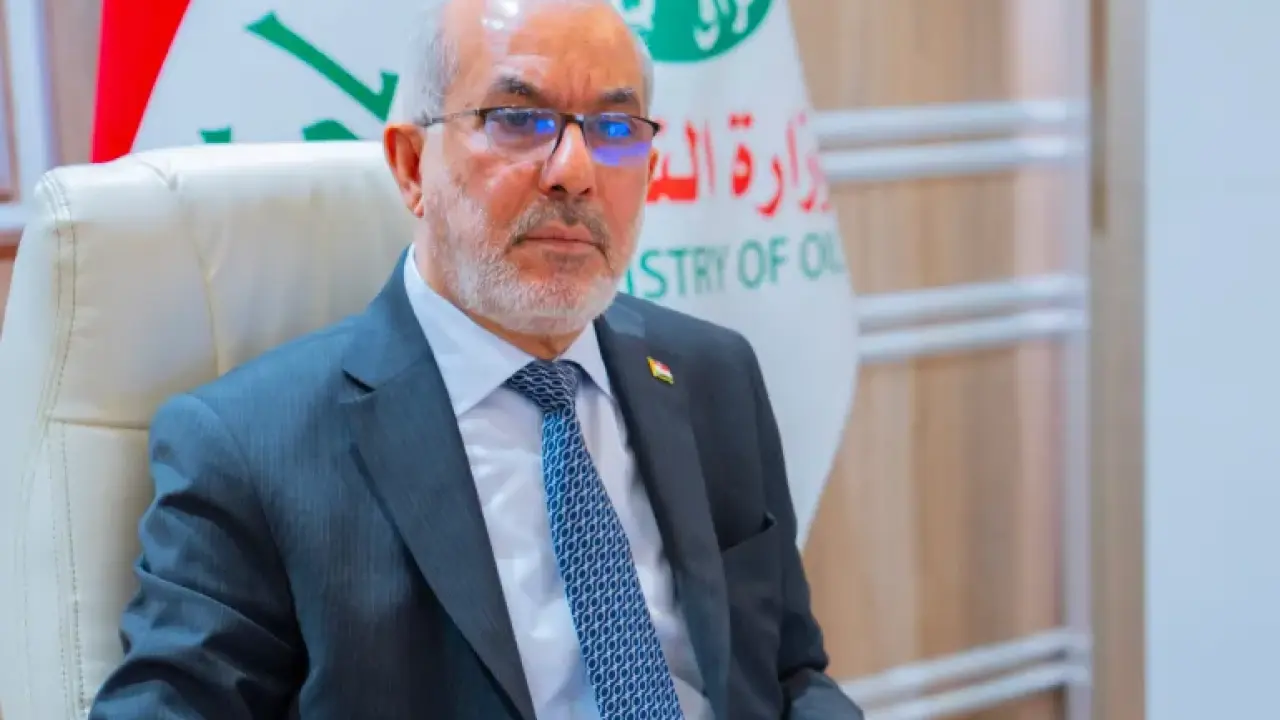 وزير النفط العراقي: العراق صدر 10 ملايين برميل نفط في أبريل عبر مضيق هرمز
