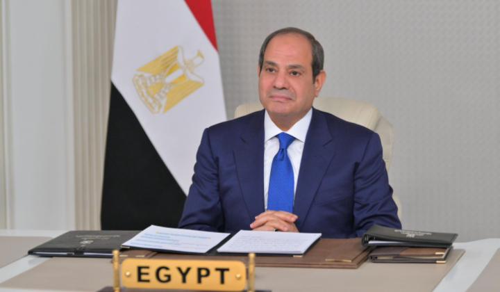 بتكلفة 800 مليار جنيه.. السيسي يفتتح مشروعا يوفر مليوني فرصة عمل
