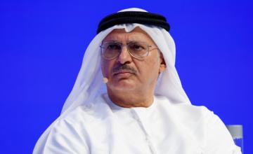 قرقاش: اختطاف وقرصنة مضيق هرمز يمثلان تهديدا للاقتصاد العالمي