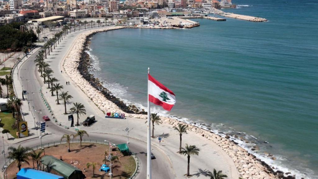 إسرائيل تنذر بإخلاء صور ومحيطها جنوبي لبنان
