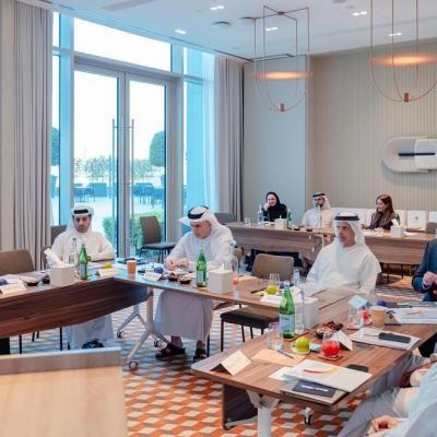 جمارك دبـي تستكمل المرحلة الثانية من "مسار 33"
