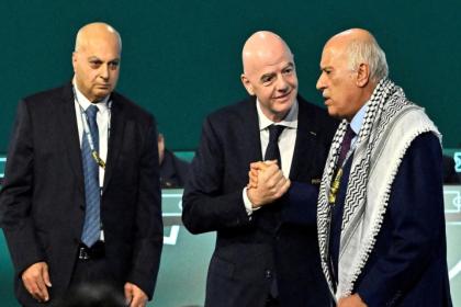 «فيفا» يدرس إقامة مباراة رمزية بين إسرائيل وفلسطين