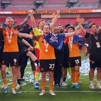 هال سيتي أخر العائدين إلى الدوري الانجليزي
