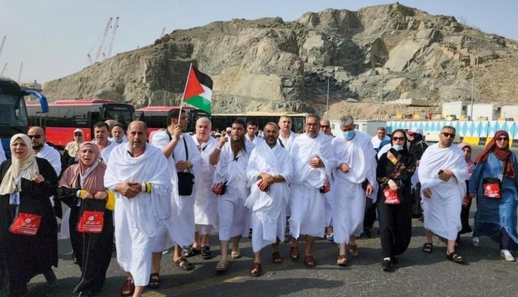 وكيل وزارة الأوقاف يعلن اكتمال عودة حجاج الضفة الغربية وتفويج الدفعة الإضافية إلى المدينة المنورة