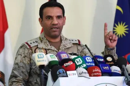 الدفاع السعودية تعلن اعتراض صواريخ حوثية بالمنطقة الجنوبية