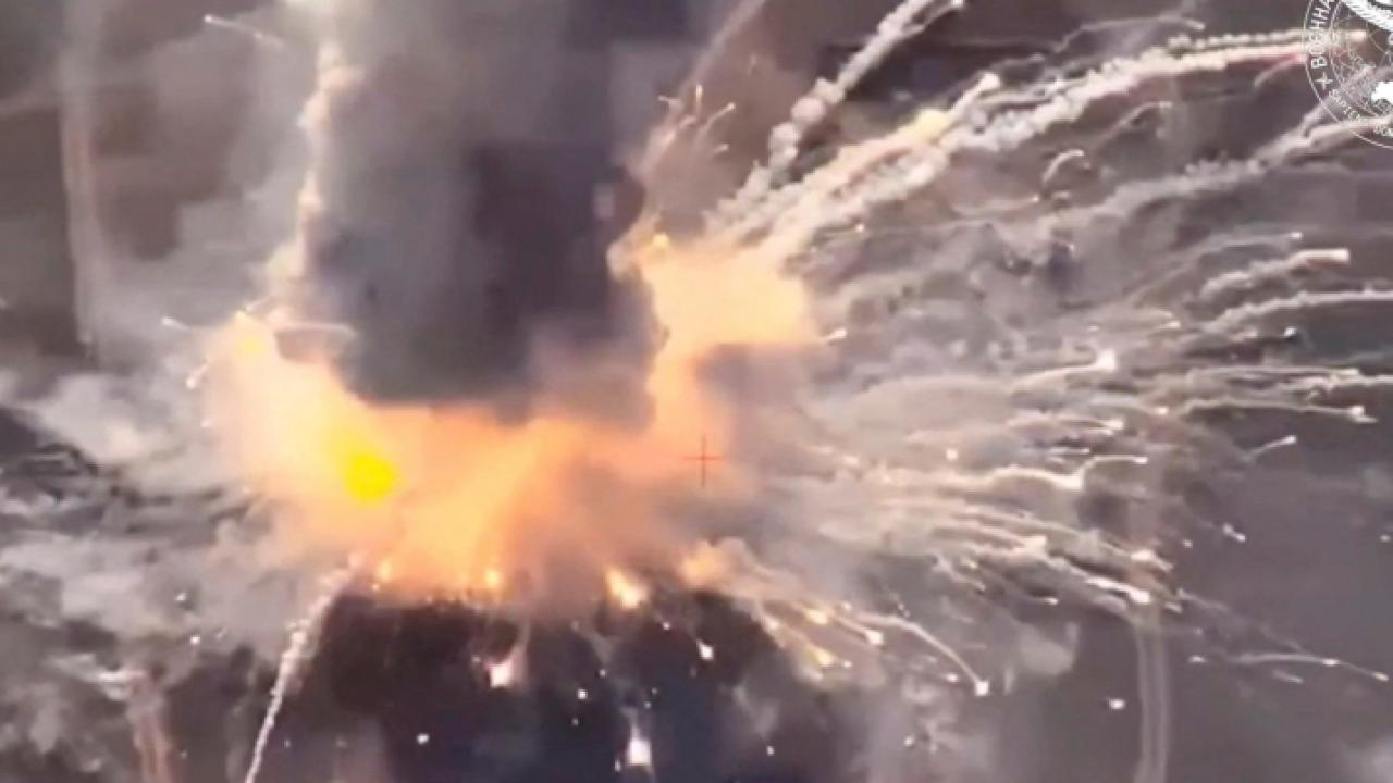 أوكرانيا تعلن تدمير جسر حيوي في شبه جزيرة القرم