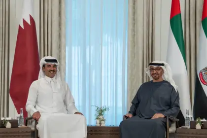 الأمير تميم يبحث مع رئيس الإمارات التنسيق المشترك لدعم أمن الإقليم