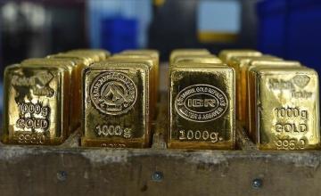 تراجع كبير بأسعار المعادن النفيسة تأثرا بضغوط الأسواق المالية