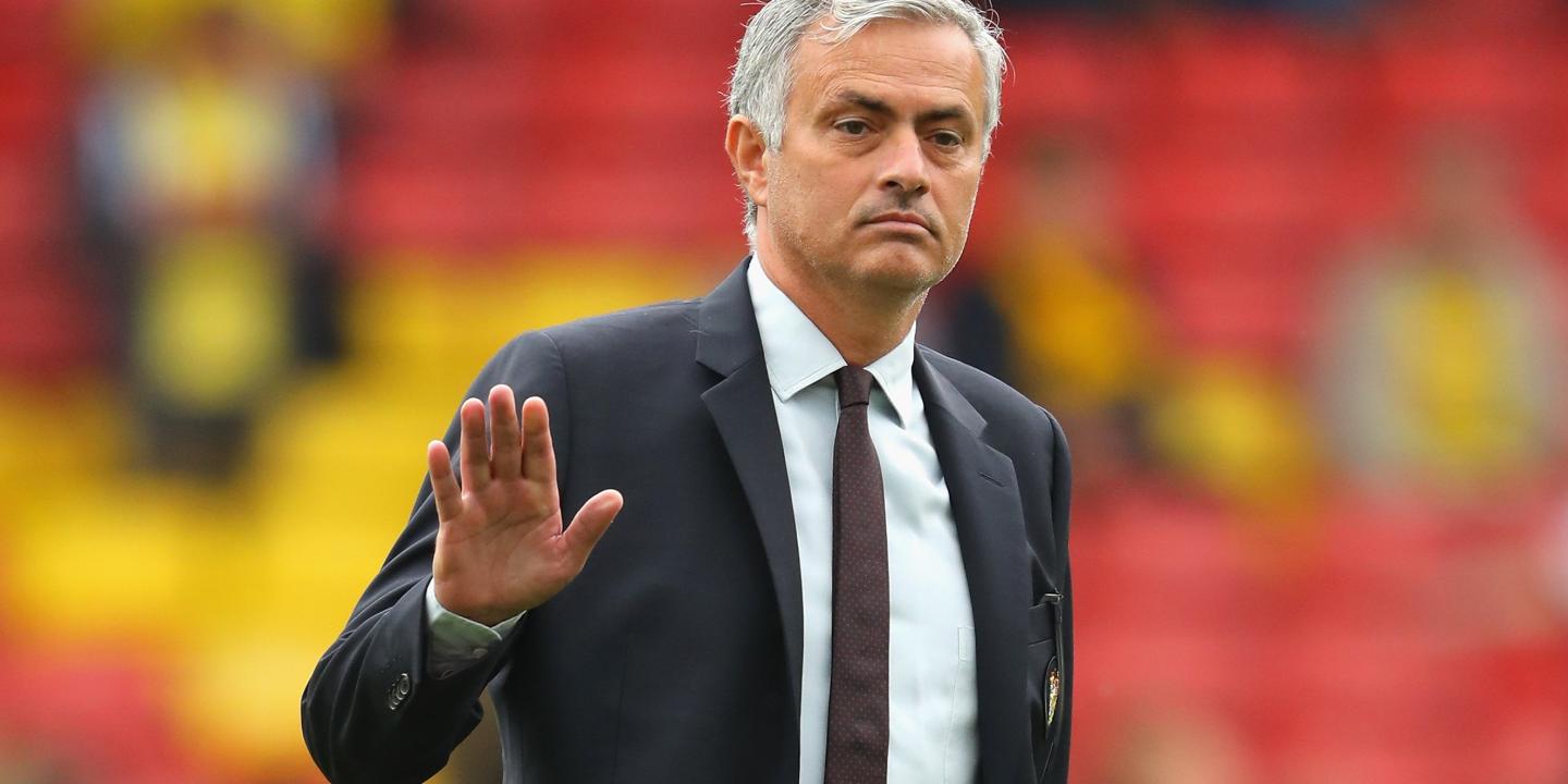 بنفيكا يعلن أن ريال مدريد قدّم عرضا رسميا للتعاقد مع مورينيو