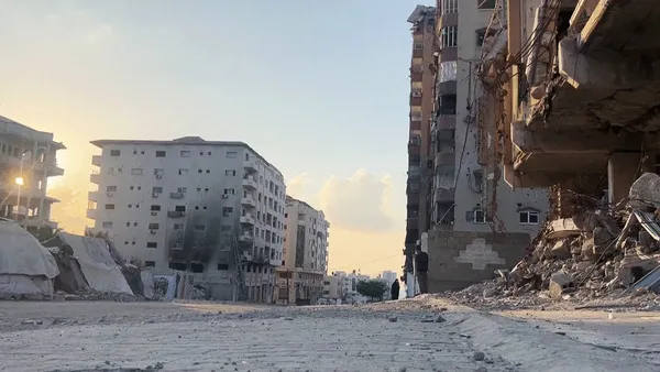 صور الأقمار الصناعية تفضح فرض إسرائيل التهجير بالنار في مدينة غزة