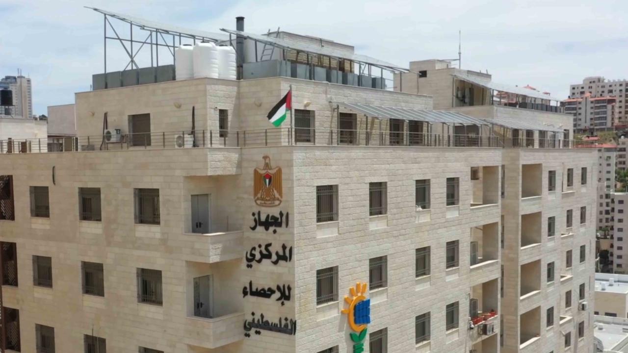 الإحصاء الفلسطيني: 471.5 مليون دولار العجز في الميزان التجاري الشهر الماضي