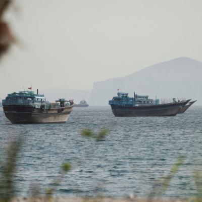 الجيش الأميركي: إعادة توجيه 118 سفينة تجارية وتعطيل 5 أخرى قبالة إيران