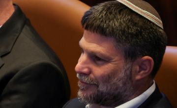 متوعدًا بالتصعيد.. سموتريتش يهدد السلطة الفلسطينية بحرب قاسية