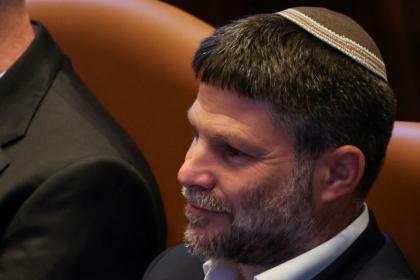متوعدًا بالتصعيد.. سموتريتش يهدد السلطة الفلسطينية بحرب قاسية