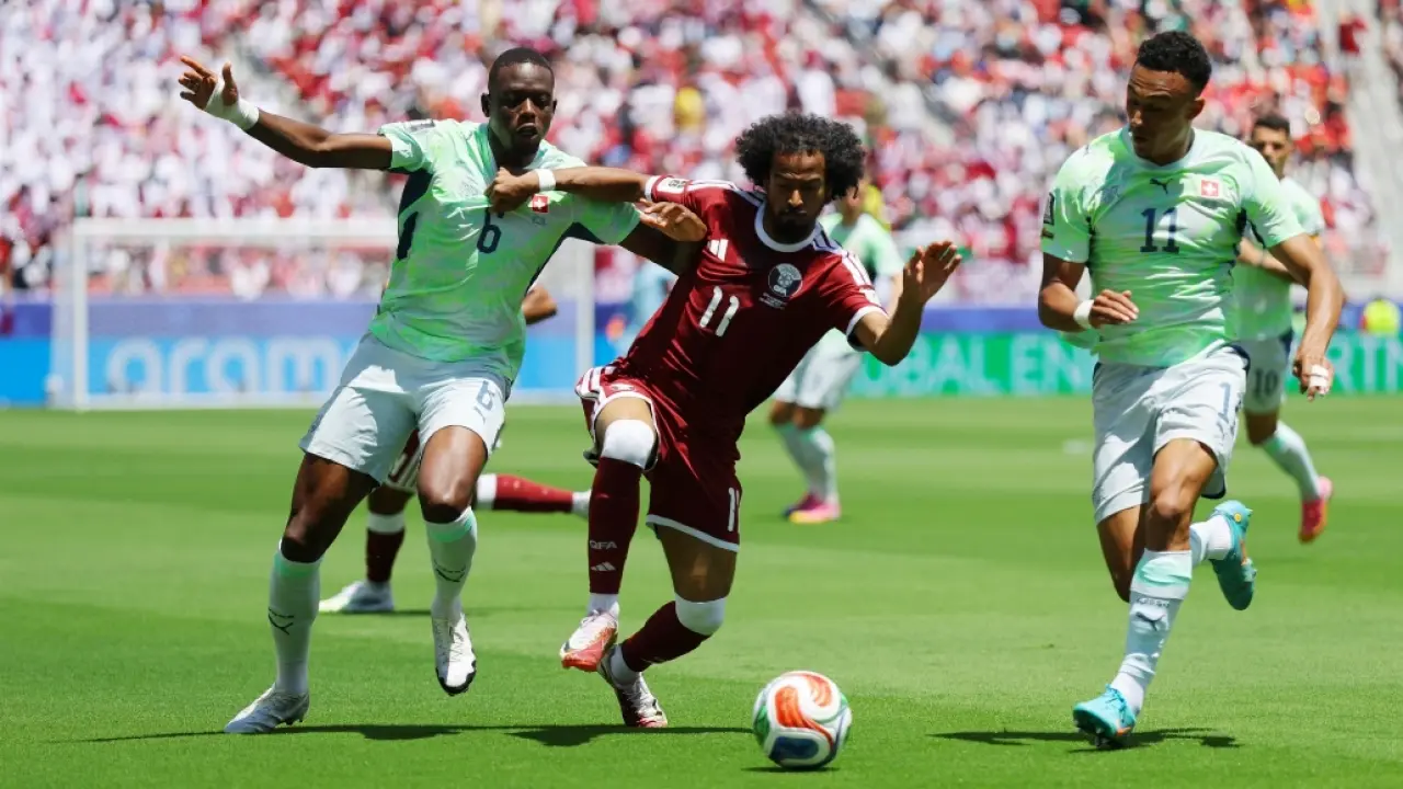 قطر تخطف نقطة ثمينة من سويسرا