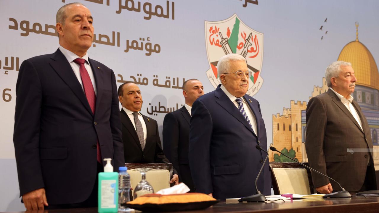 خلال افتتاح المؤتمر الثامن.. الرئيس عباس يشدد على وحدة التمثيل والقرار والالتزام ببرنامج منظمة التحرير