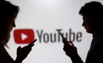 يوتيوب توسع أداة كشف التزييف العميق لتشمل المستخدمين البالغين